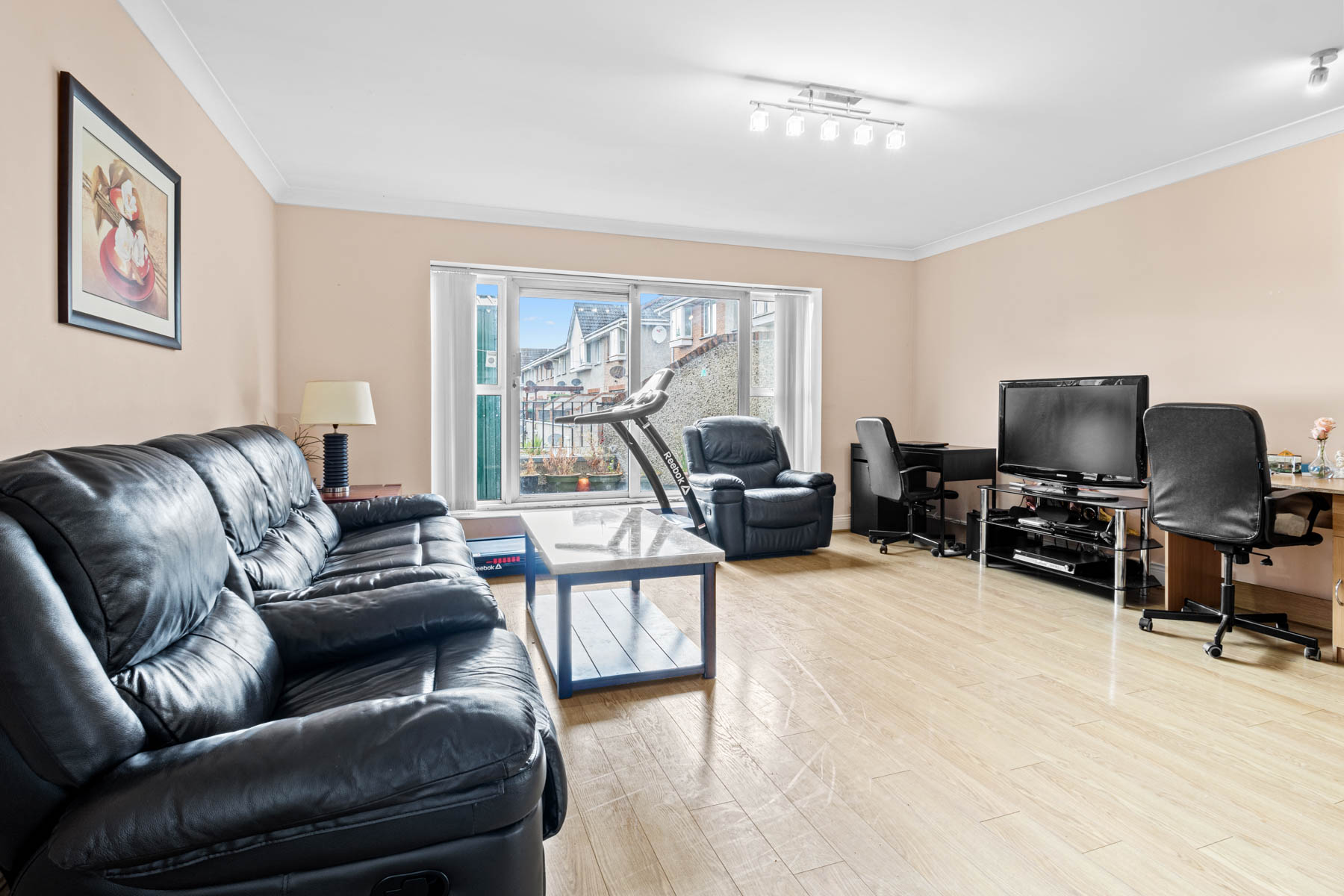 SITTING ROOM