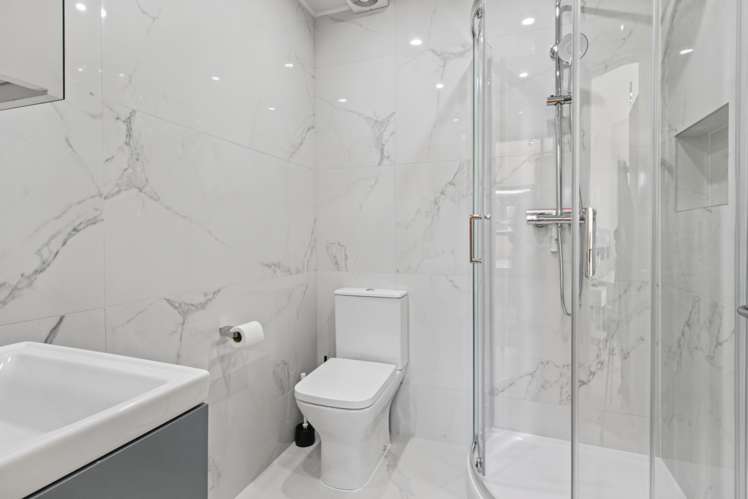 Bed 1 Ensuite